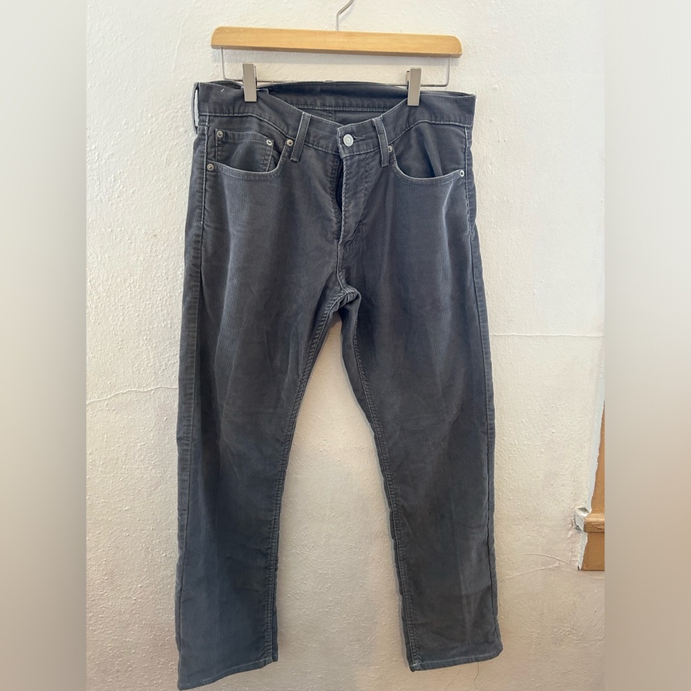 Levi’s 514 32x30 corduroy grey